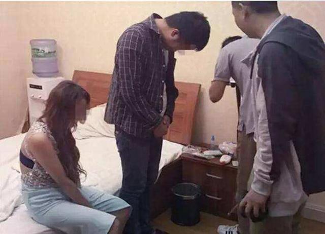 复杂案件：男子嫖娼，女方要价500，男子给800冥