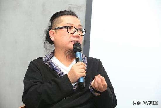 肖战获得金扫帚奖后，粉丝抠细节证明演技，知