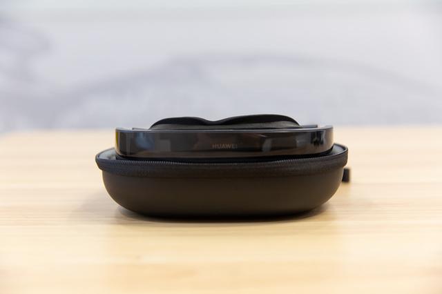 能通勤携带的VR，在旅途中开启私人影院：HUAWE