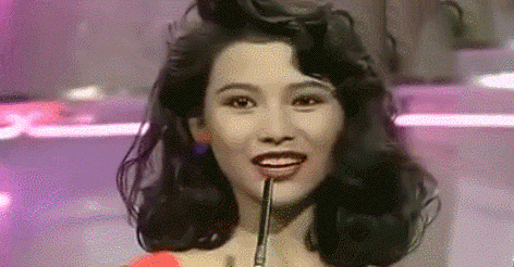 明明有巨星潜质可惜一直红不起来，她要是认命