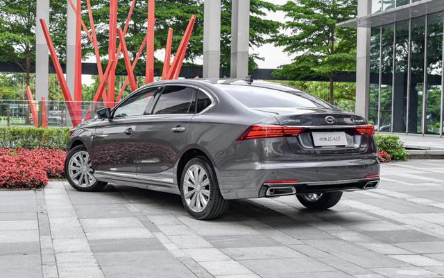 继红旗H9之后，新GA8也亮相了，车长超5米配2.0T，