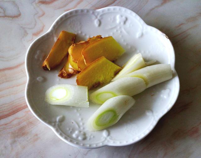 孩子考试，多吃鱼，学会这2招，鱼肉入味鱼皮不破，真好用