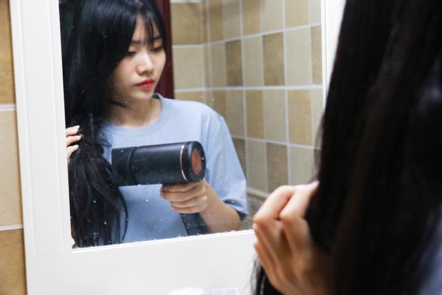 小适高速电吹风上手体验，让头发感受万般呵护