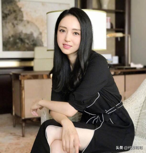 41岁董璇被传新恋情！离婚不到1年，小11岁绯闻男友什么来头？