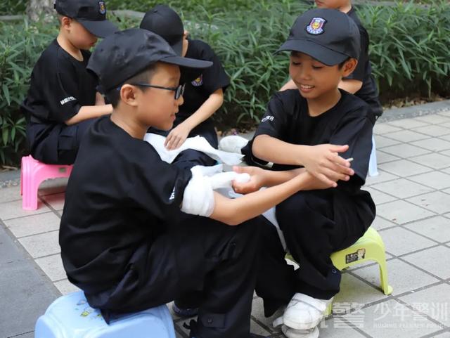 广东警官学院少年警训夏令营：这是成长该有的样子