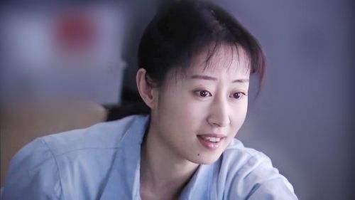 44岁的刘敏涛，借着综艺，终于圆了自己青春期的