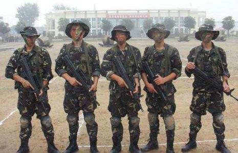 特种兵和格斗高手比较，谁会占据上风？退伍老