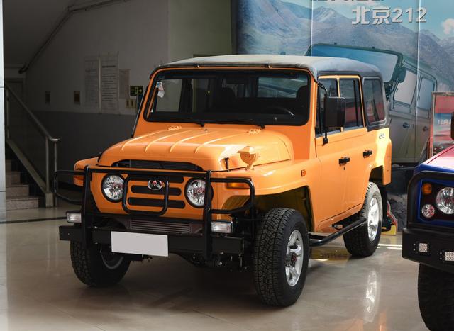 北汽的廉价“牧马人”，2.8T配四驱，离地215mm，