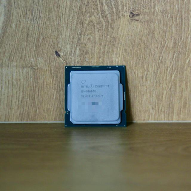 微星MPG Z490 GAMING CARBON WIFI主板开箱小测