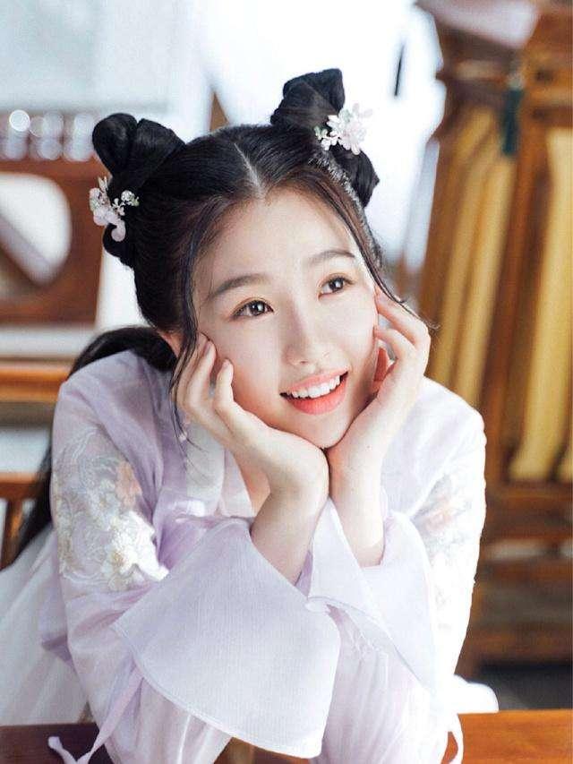 【内容】虞书欣朋友圈内容被售卖 连最后的天地也不能有吗