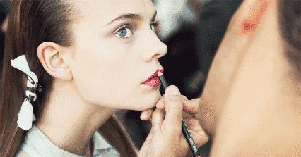 图片[3]-“beat face”可不是“打脸”-笑傲英语网