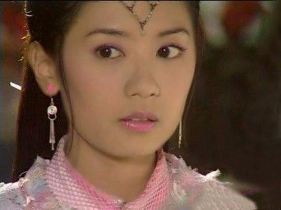 娱乐圈果然都是“照骗”，闫妮母女真实生活照又是什么样子呢？