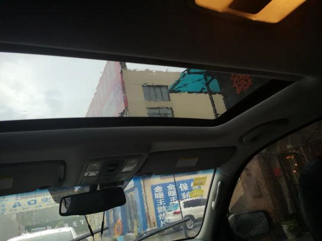辗转两地冒雨检测两台罕见韩系进口车：起亚霸锐，这车况能买吗？