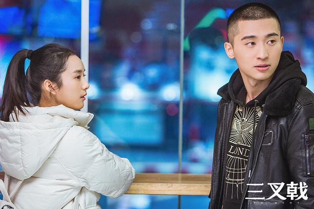 不作妖不依赖男人，智商高到碾压反派，这才是