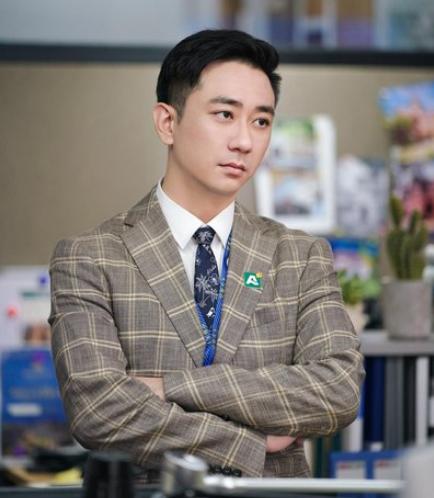 王自健因刷马桶上热搜，“任性”的王自健，其实是个实力派