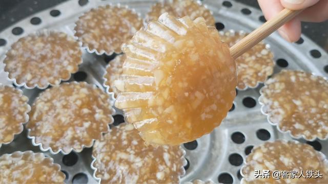 夏季超火的马蹄糕，教你家常做法，配方详细，口感冰爽Q弹又好吃