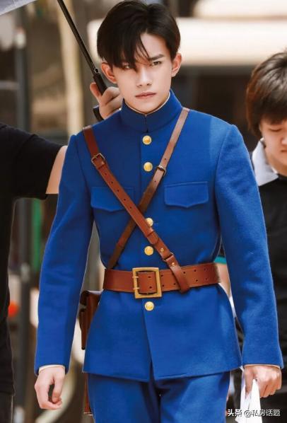 易烊千玺，一个被娱乐圈宠爱的人，你喜欢吗？