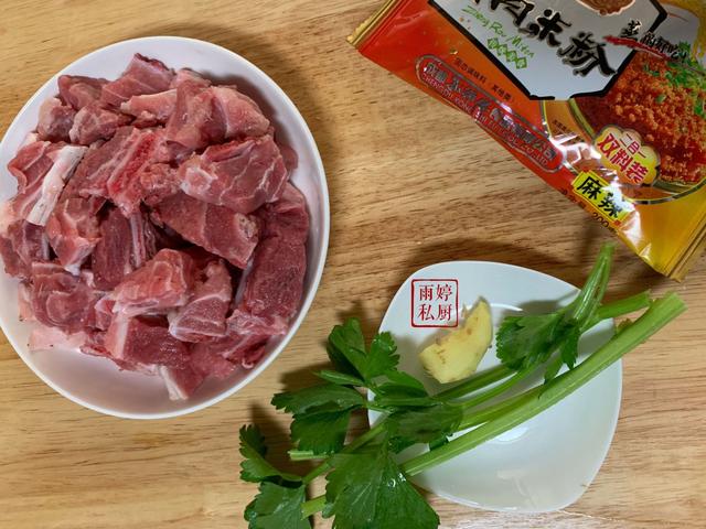 排骨这样做太香了，软糯可口，汤汁还可以拌饭吃，一点也不浪费