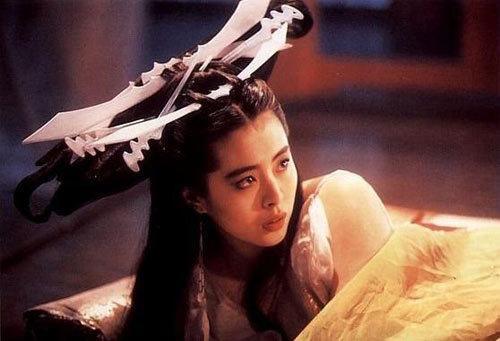 ​当50岁邱淑贞遇到51岁王祖贤，网友：还是自然