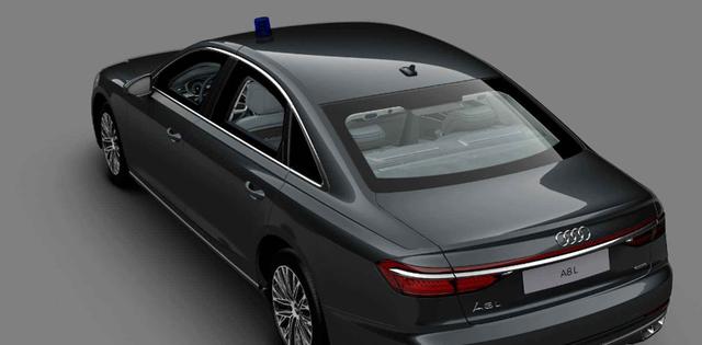 A8L防弹版曝光，重近4吨6.3秒破百，网友：大佬座