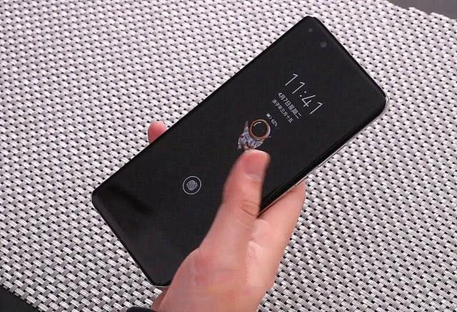 頂配保值很難，8GB+512GB，華為高端5G，或許撐不住了