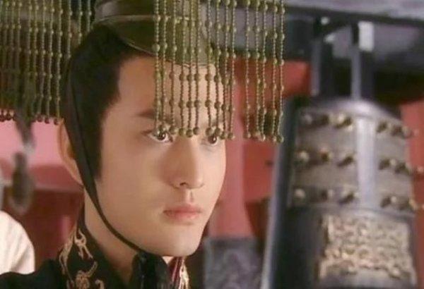 5年前，黄晓明和baby结婚，你以为的两情相悦，其