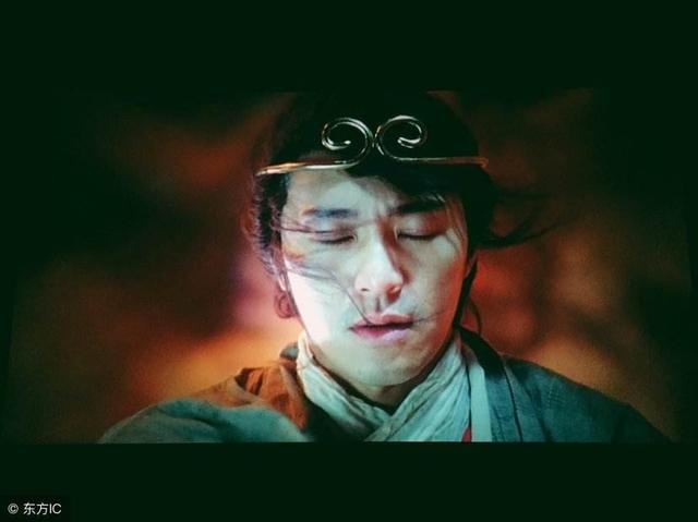 残忍拒绝罗慧娟的求婚，和朱茵分手，原来周星驰最爱的是他