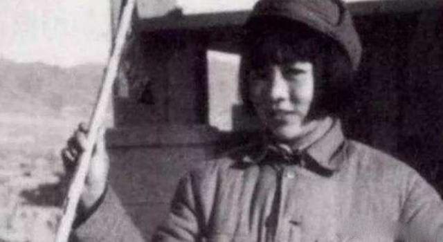 湖北一七旬农妇去世，28年后孙子无意中发现：奶奶真实身份不简单