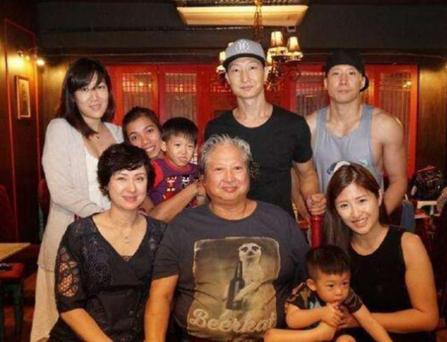 有一种“基因”叫洪金宝女儿，36岁至今仍单身，网友：这谁敢娶