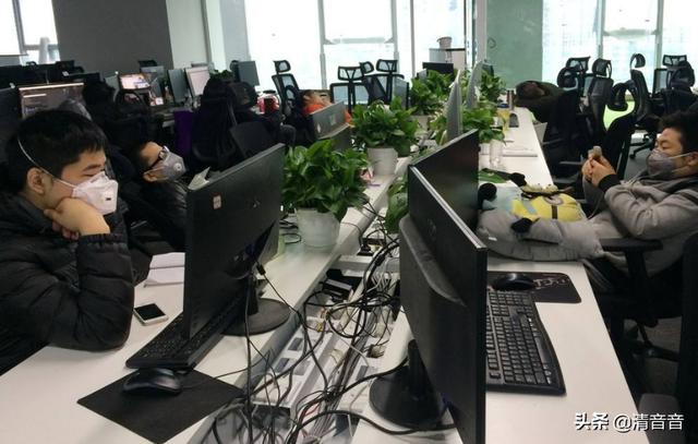 京东迎来坏消息后，拼多多宣布好消息！淘宝商