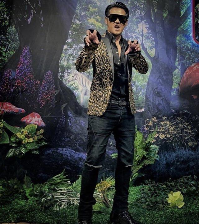 曹格41岁生日，一双儿女献吻温馨有爱，Joe和Grace染金发潮范十足