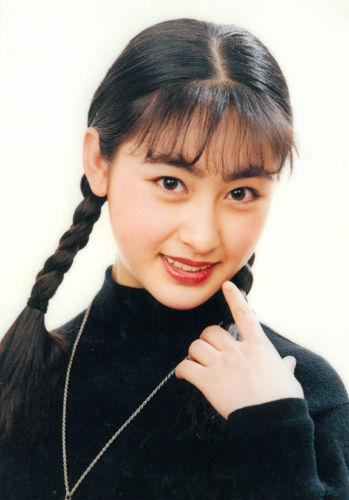 64岁的张铁林：曾有7段感情3个孩子，为何如今仍