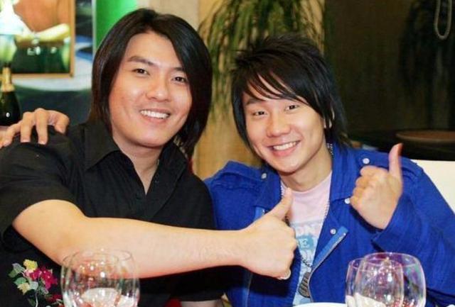 他曾一手捧红林俊杰，却在大火时退出歌坛，如