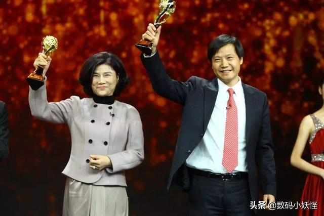 格力董明珠再怼小米雷军“风口论”：风没了，猪去哪儿？