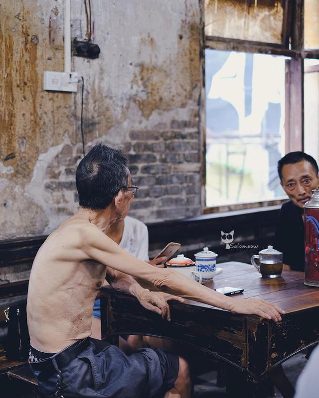 藏于山隐于巷，重庆日夜里的另一番江湖——重庆旅游攻略