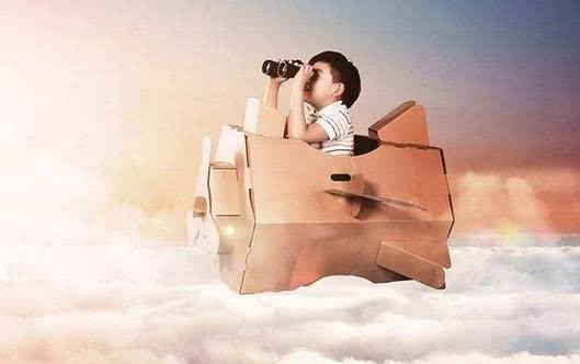 为何“穷人家”孩子一眼就能认出？李玫瑾教授：身上这3点藏不住