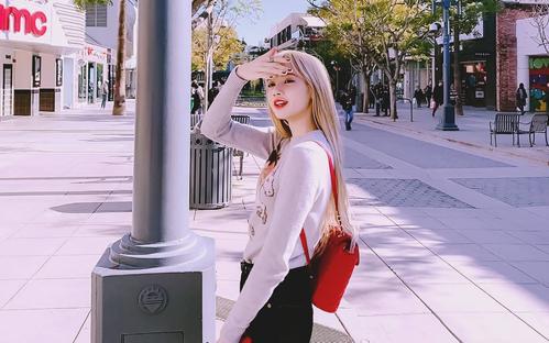 明星的腰围有多惊人？lisa腰围只有51，白敬亭的腰围堪比女明星