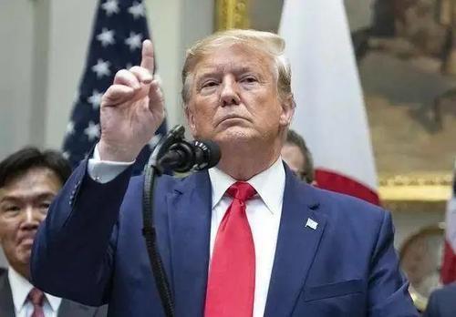 火上浇油？暴乱之下疫情反扑，特朗普：美国会