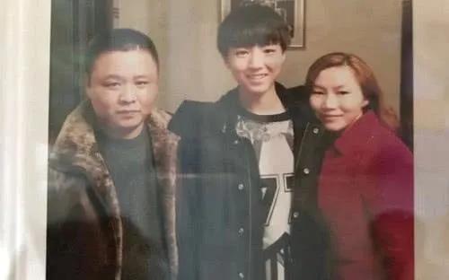 真的不必羡慕明星，他们的生活就是可以为所欲为