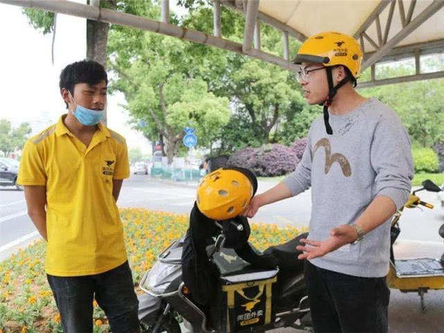 6月1日起，电动车正式实施“一盔一带”，外卖小哥：非得中暑才行