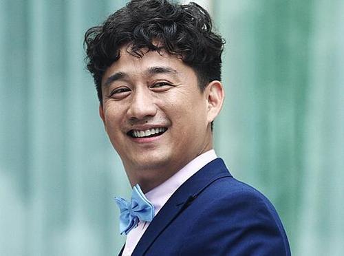 在综艺上如鱼得水的黄磊，被网友吐槽情商低，