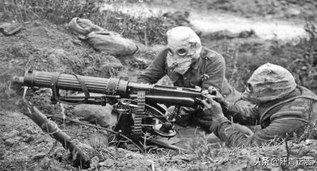 1888年清廷就能仿制马克沁机枪，李鸿章采办时，