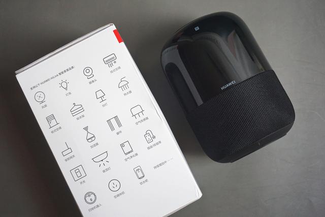 华为AI音箱2电池版：可无线移动的智能AI音箱