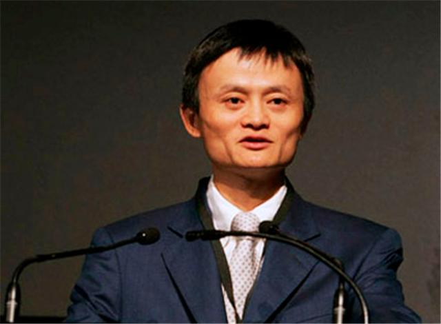 董文红：当年马云创业为留她，许诺给0.2%的股份