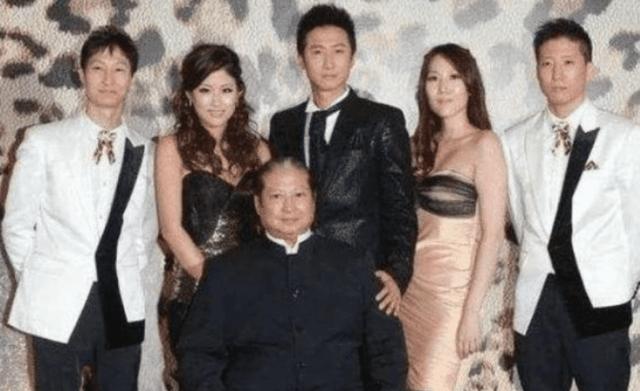 36岁的洪煦榆至今还单身？看到她照片后恍然大悟