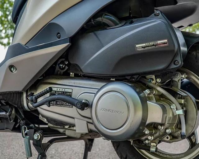 宗申的“通勤先锋”！欧式美感，配全液晶仪表