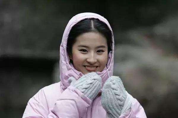 这些难得一见的片场照，保证有一大半你没见过