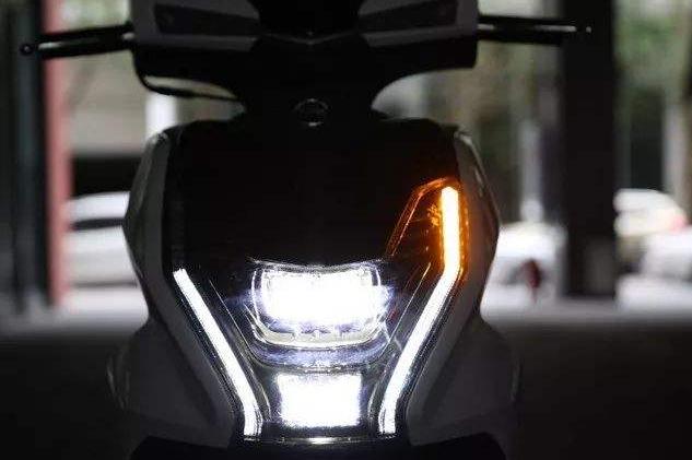 三阳的“运动健将”！标配ABS，油耗2.7升，150c