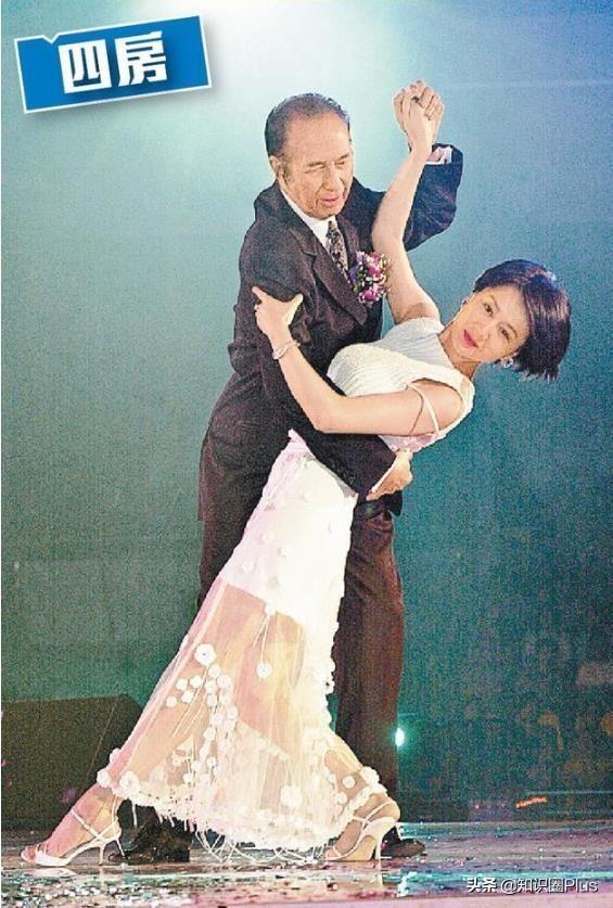 何鸿燊何氏家族悼文，留下四房十七杰，详细了