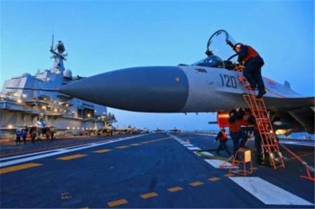 中国同意参加三边军控协议，前提是美国将核武器削减到中方水平